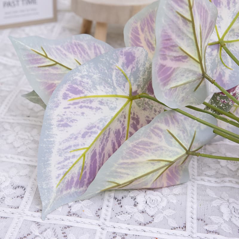Taro wth 9 Leaves in PP PT 40cm