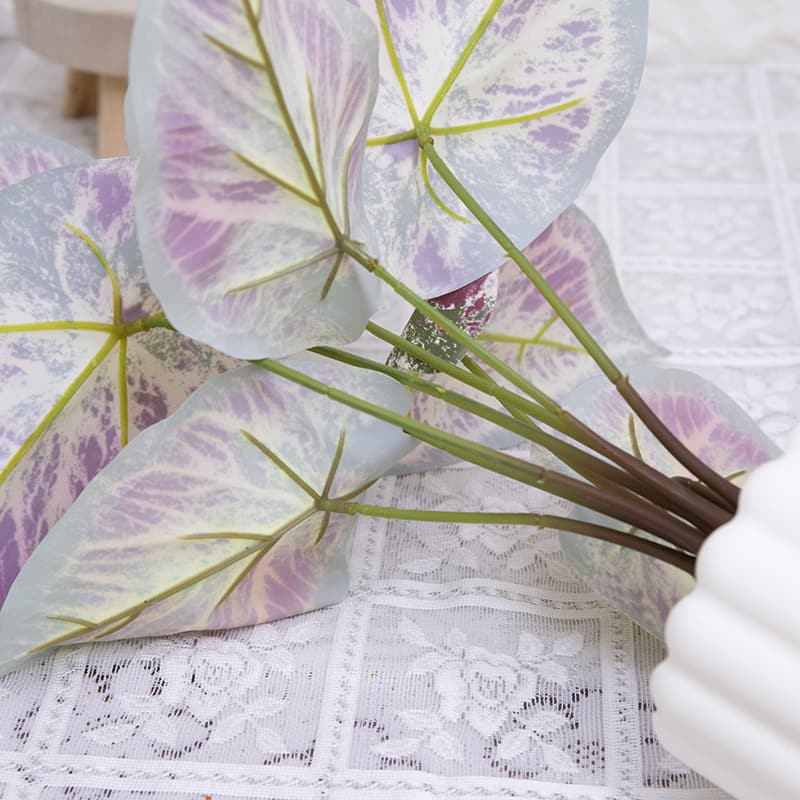 Taro wth 9 Leaves in PP PT 40cm